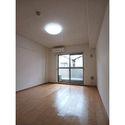 エステート・レイⅢ 203【管理NO：1-014317101-02030】 ★家具家電は申し込み後に搬入しますの物件画像