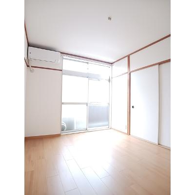 コミュニティープラザ 202【管理NO：1-001349801-02020】 ★家具家電は申し込み後に搬入します★の物件画像