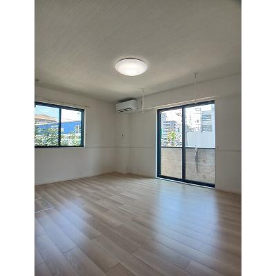 ラ・クロシェット 101【管理NO：1-028511901-01010】 ★家具家電は申し込み後に搬入します★の物件画像