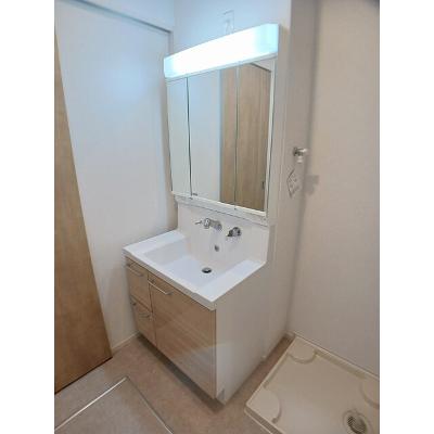 ラ・クロシェット 101【管理NO：1-028511901-01010】 ★家具家電は申し込み後に搬入します★の物件画像