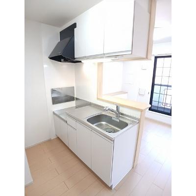デイジー 201【管理NO：1-017276201-02010】 ★家具家電は申し込み後に搬入します★の物件画像