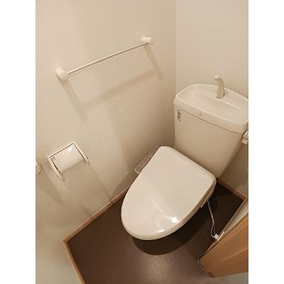オリーブガーデン 102【管理NO：1-016832301-01020】 ★家具家電は申し込み後に搬入しますの物件画像