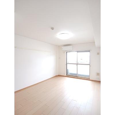 エステート・レイⅢ 303【管理NO：1-014317101-03030】 ★家具家電は申し込み後に搬入しますの物件画像