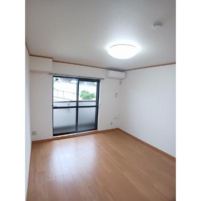 サニーコート 205【管理NO：1-012064701-02040】 ★家具家電は申し込み後に搬入しますの物件画像