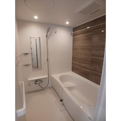 Ｒｏｓｅｓ 103【管理NO：1-028416401-01030】 ★家具家電は申し込み後に搬入します★の物件画像