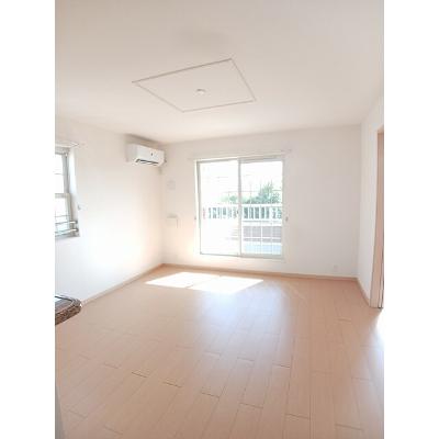 ベッラカ－サ 201【管理NO：1-016318501-02010】 ★家具家電は申し込み後に搬入しますの物件画像