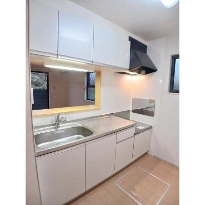 メゾン　ド　プラリネ 107【管理NO：1-017537601-01060】 ★家具家電は申し込み後に搬入します★の物件画像