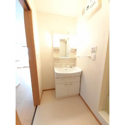 コンストライフＣブロック 102【管理NO：1-014820101-01020】 ★家具家電は申し込み後に搬入します★ ★2026年08月下旬入居可能★の物件画像