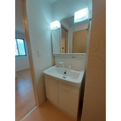 クレシア 101【管理NO：1-025053701-01010】 ★家具家電は申し込み後に搬入します★の物件画像