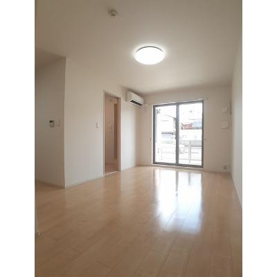 プルメリア 105【管理NO：1-021575301-01040】 ★家具家電は申し込み後に搬入します★の物件画像