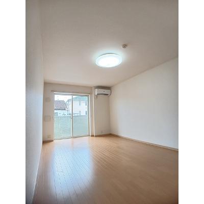 ジェイド　Ⅲ 102【管理NO：1-016544901-01020】 ★家具家電は申し込み後に搬入します★の物件画像