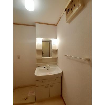 グランデ・フォルテ　Ⅱ 101【管理NO：1-012269601-01010】 ★家具家電は申し込み後に搬入しますの物件画像
