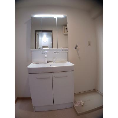 アズゥ－ル 403【管理NO：1-010755601-04030】 ★家具家電は申し込み後に搬入します★の物件画像