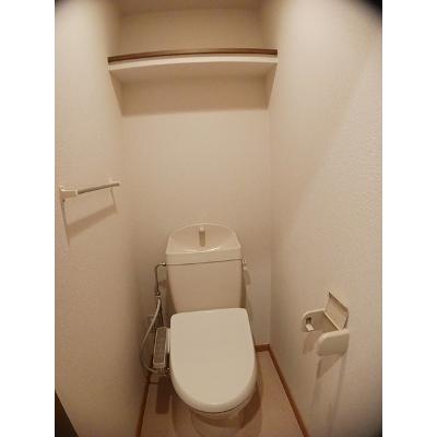 アズゥ－ル 105【管理NO：1-010755601-01040】 ★家具家電は申し込み後に搬入します★の物件画像