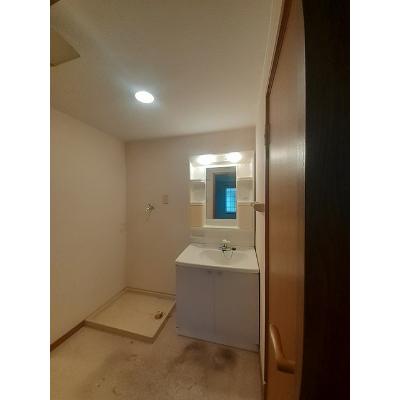 メゾン　ド　ヴィヴァーチェⅡ 201【管理NO：1-009509402-02010】 ★家具家電は申し込み後に搬入します★の物件画像