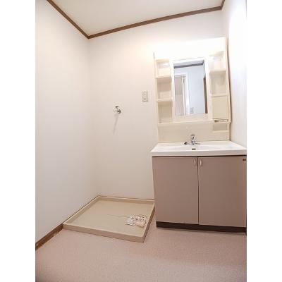 レフィナード吹上 205【管理NO：1-007671001-02040】 ★家具家電は申し込み後に搬入します★の物件画像