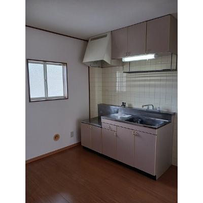 コーポコマツ 201【管理NO：1-007316601-02010】 ★家具家電は申し込み後に搬入します★の物件画像