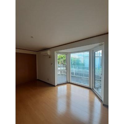 パインツリー 101【管理NO：1-006515701-01010】 ★家具家電は申し込み後に搬入します★の物件画像