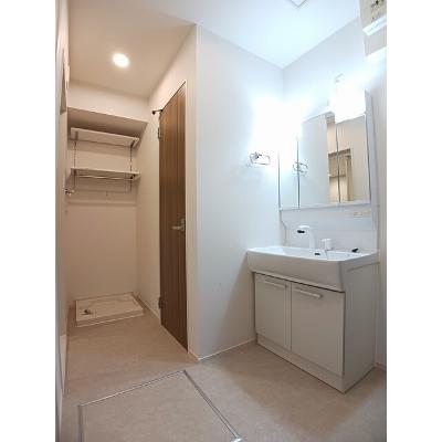 モンテリザイア紀和 305【管理NO：1-028194301-03040】 ★家具家電は申し込み後に搬入しますの物件画像