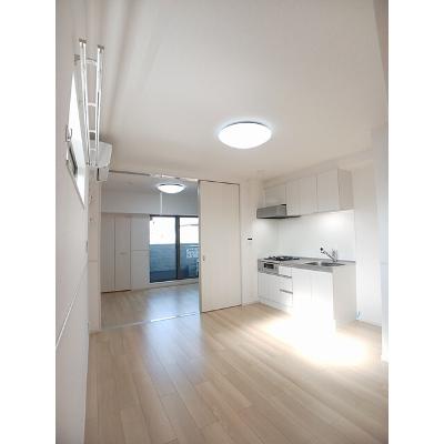 モンテリザイア紀和 303【管理NO：1-028194301-03030】 ★家具家電は申し込み後に搬入しますの物件画像