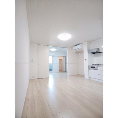 モンテリザイア紀和 205【管理NO：1-028194301-02040】 ★家具家電は申し込み後に搬入します★の物件画像