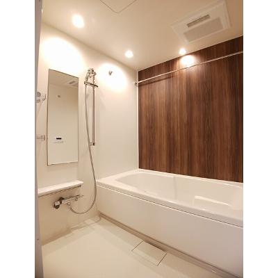 ヴァーサ・メローネⅢ 103【管理NO：1-027320801-01030】 ★家具家電は申し込み後に搬入します★の物件画像