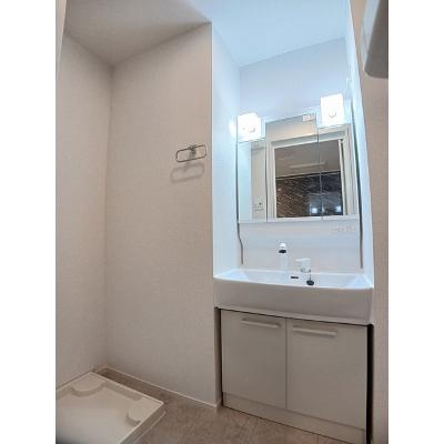ザ・ビレッジグリーン木ノ本Ⅰ 102【管理NO：1-027251701-01020】 ★家具家電は申し込み後に搬入します★の物件画像