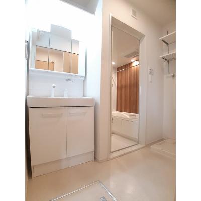 アミティエⅠ 201【管理NO：1-023997201-02010】 ★家具家電は申し込み後に搬入します 2026年08月中旬入居可能の物件画像