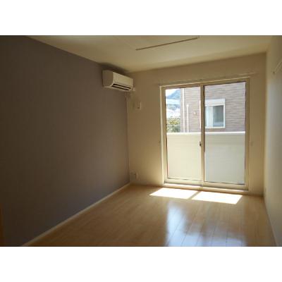 ルーチェ　ソラーレⅢ 103【管理NO：1-022655903-01030】 ★家具家電は申し込み後に搬入します★の物件画像