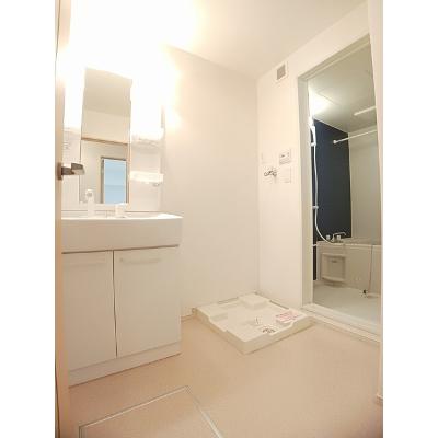 アヴァンツァートⅢ 202【管理NO：1-017693902-02020】 ★家具家電は申し込み後に搬入しますの物件画像