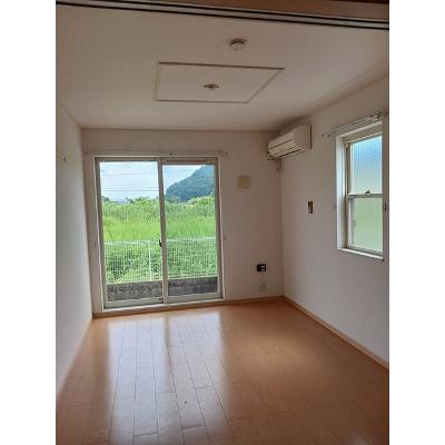 コートジュネス　Ⅲ 102【管理NO：1-015564801-01020】 ★家具家電は申し込み後に搬入します★の物件画像