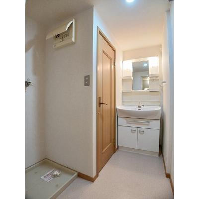 シャン・ド・フルールⅠ 201【管理NO：1-012517901-02010】 ★家具家電は申し込み後に搬入します★の物件画像