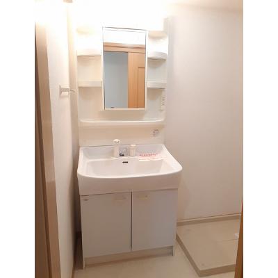 カサデプラシードⅡ 103【管理NO：1-011883602-01030】 ★家具家電は申し込み後に搬入します★の物件画像