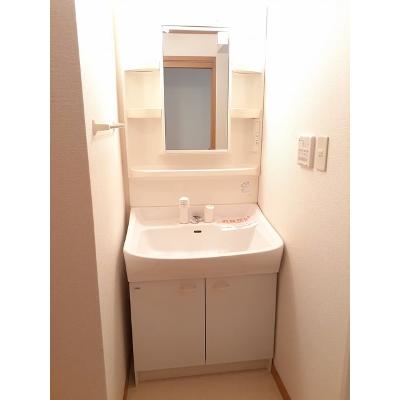 カサデプラシードⅠ 203【管理NO：1-011883601-02030】 ★家具家電は申し込み後に搬入します★の物件画像