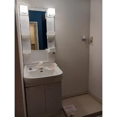ピークス 102【管理NO：1-011544101-01020】 ★家具家電は申し込み後に搬入します★の物件画像