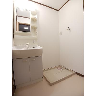 アヴェニール橋向 201【管理NO：1-011197701-02010】 ★家具家電は申し込み後に搬入しますの物件画像