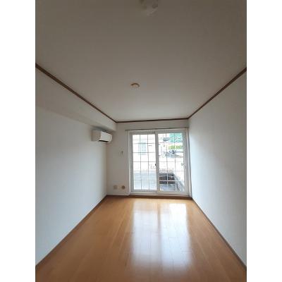 チェリークイーン 103【管理NO：1-011081101-01030】 ★家具家電は申し込み後に搬入します★の物件画像