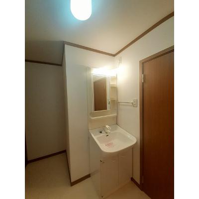 ブライズベールⅠ 102【管理NO：1-011040501-01020】 ★家具家電は申し込み後に搬入します★の物件画像