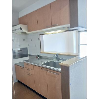 アズゥ－ル 302【管理NO：1-010755601-03020】 ★家具家電は申し込み後に搬入します★の物件画像