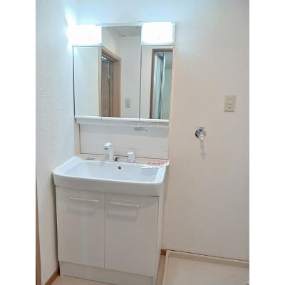 グランド・メール 105【管理NO：1-009488901-01040】 ★家具家電は申し込み後に搬入します★の物件画像
