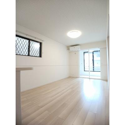 フレスコ・パッソⅡ 101【管理NO：1-027345902-01010】 ★家具家電は申し込み後に搬入します★の物件画像
