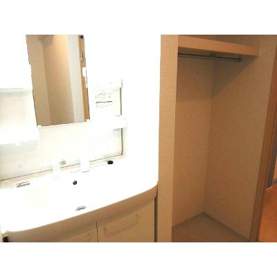 グランプラザ弐番館 203【管理NO：1-021155502-02030】 ★家具家電は申し込み後に搬入します 2026年08月上旬入居可能の物件画像