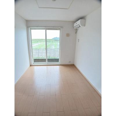 コモド　ヴィラ　Ⅱ 102【管理NO：1-015403902-01020】 ★家具家電は申し込み後に搬入します★の物件画像