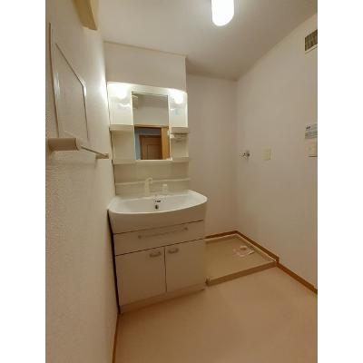 ブリアン　アヴニールＶ 205【管理NO：1-013693701-02040】 ★家具家電は申し込み後に搬入しますの物件画像