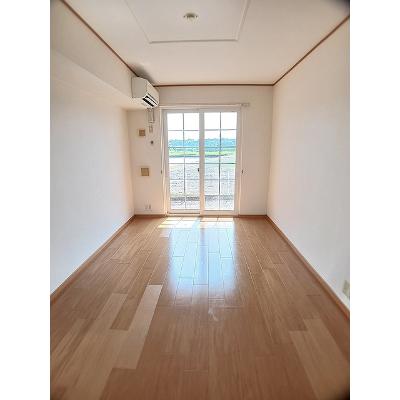 メゾン・キャロット 102【管理NO：1-013425901-01020】 ★家具家電は申し込み後に搬入します 2026年07月下旬入居可能の物件画像