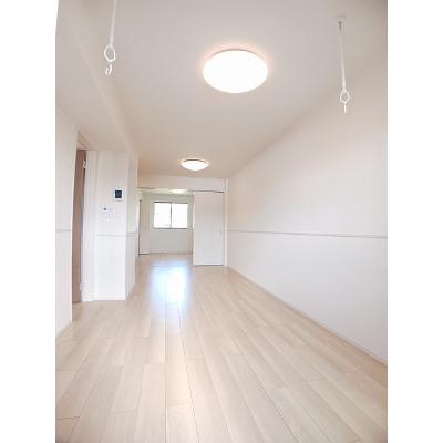 パラディ 203【管理NO：1-027169301-02030】 ★家具家電は申し込み後に搬入します★の物件画像