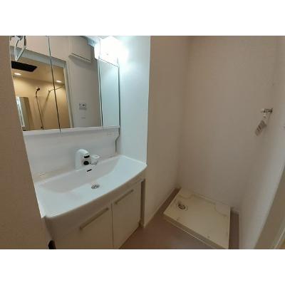ソレイユ尾崎Ⅱ 205【管理NO：1-026191602-02040】 ★家具家電は申し込み後に搬入しますの物件画像