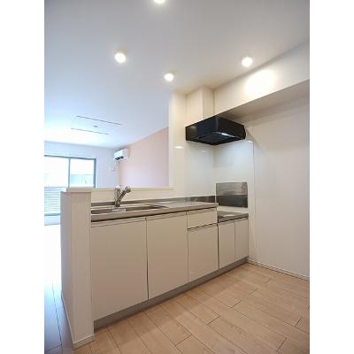 オーブ　Ⅱ 203【管理NO：1-022799002-02030】 ★家具家電は申し込み後に搬入します★の物件画像