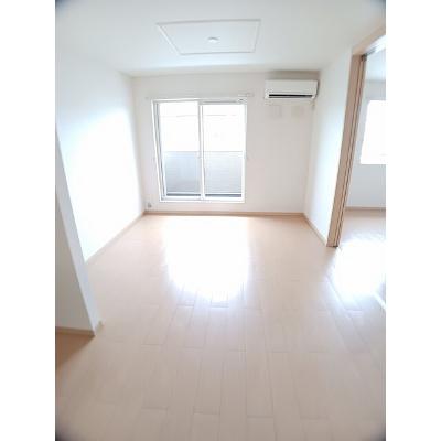グランドゥール　ソフィア　Ⅰ 203【管理NO：1-015996801-02030】 ★家具家電は申し込み後に搬入します★の物件画像