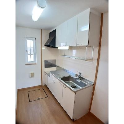 サニーホワイト 103【管理NO：1-014075301-01030】 ★家具家電は申し込み後に搬入します★の物件画像